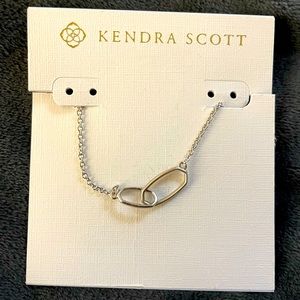 Kendra scoot sawyer necklace